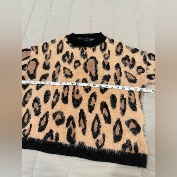 MinkPink fuzzy leopard print sweater, medium. So cozy and warm!​ - Picture 4 of 5